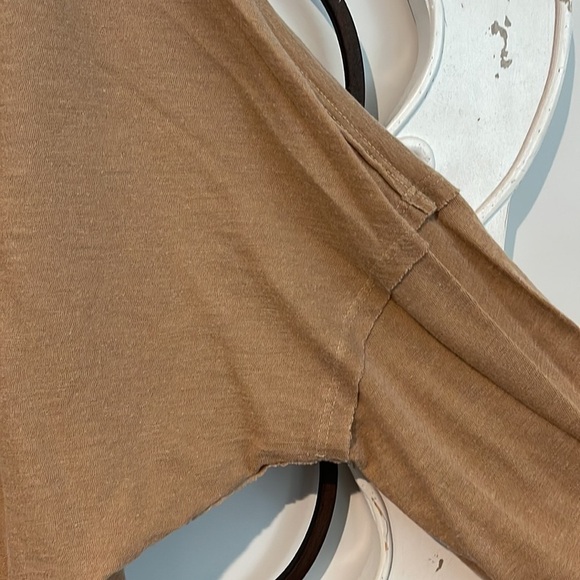 FREE PEOPLE WE THE FREE BATWING SLEEVE TEE TAN SIZE SMALL - Picture 7 of 10